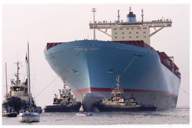 Судно "Maersk line" c двигателем Wartsila-Sulzer RTA96-C